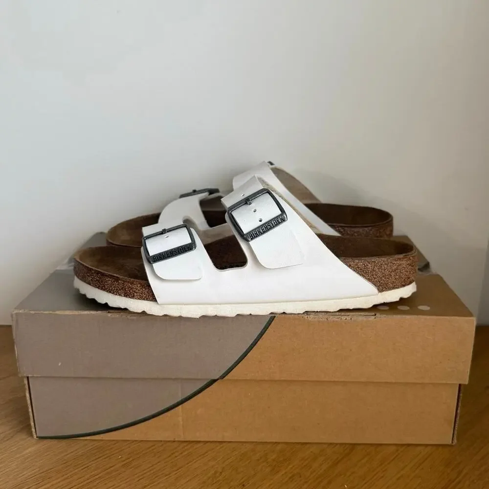 Birkenstock Arizona White Unisex Slip On Sandals- Men 7- Women 9